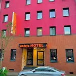 Hotel Andefu Am Kantpark 3*