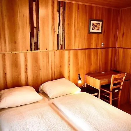 Andefu Am Kantpark Hotel Duisburgo