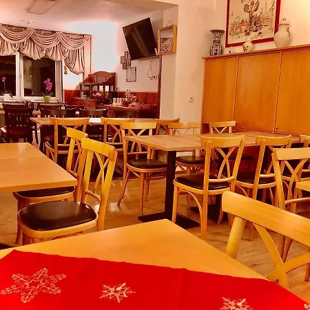 Andefu Am Kantpark 3*