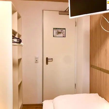 Andefu Am Kantpark Hotel 3*