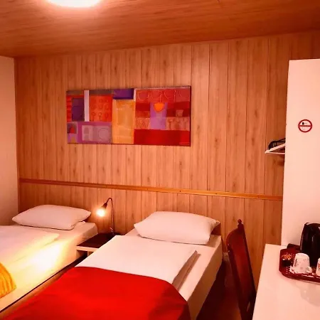 Andefu Am Kantpark Otel