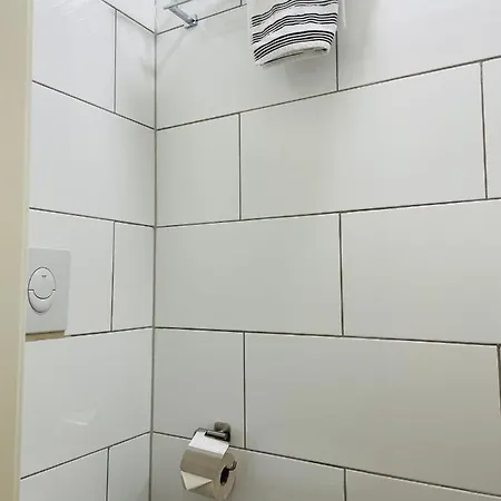 Andefu Am Kantpark Hotel Duisburgo