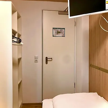 Andefu Am Kantpark 3* 杜伊斯堡