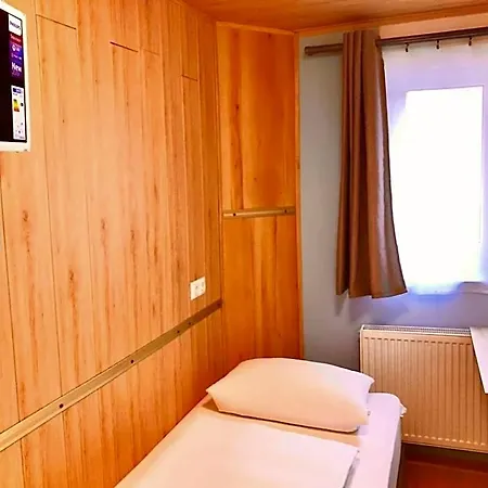 Andefu Am Kantpark 3* 杜伊斯堡