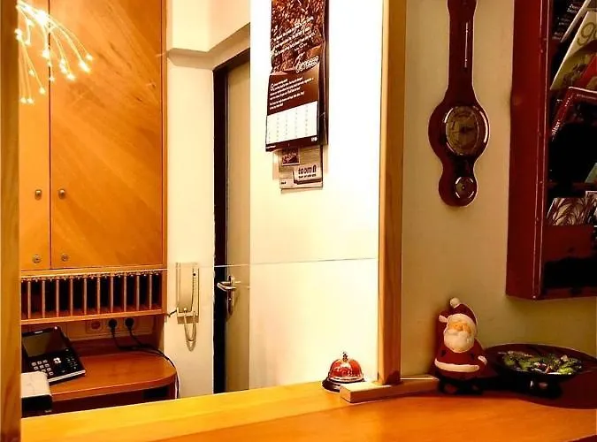 Andefu Am Kantpark Otel 3*