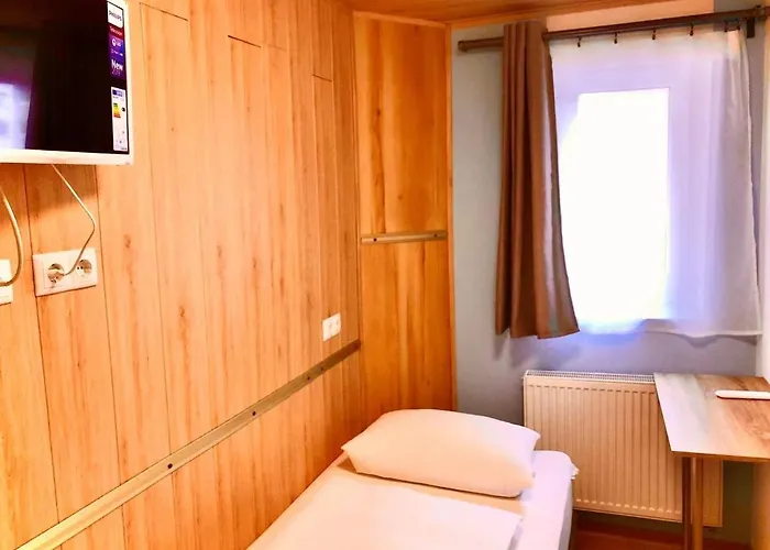 Andefu Am Kantpark 3* Duisburg